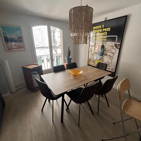 Bel Centre De * Foix