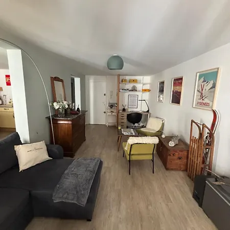 Bel Centre De * Foix